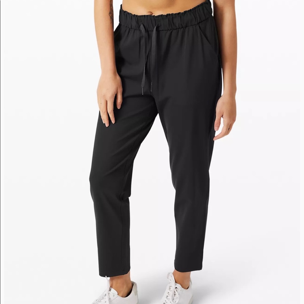 Lululemon Pants - black size 4